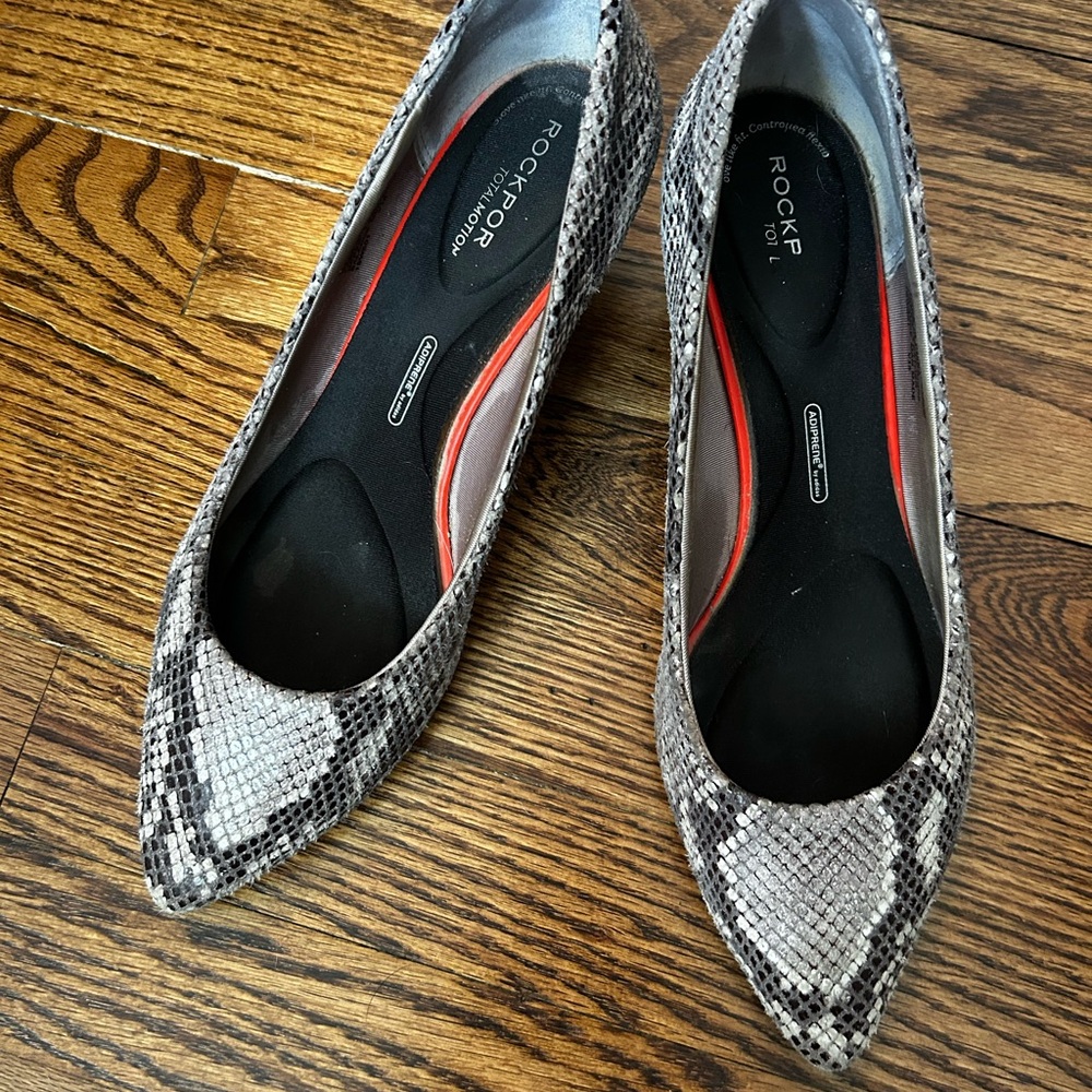 Rockport Black and Gray Snakeskin Loafers